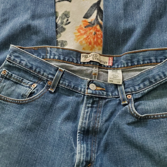 Men's 559's Levis 36×32 - Picture 9 of 10